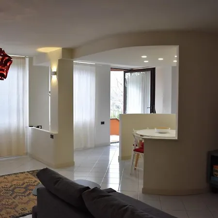 La Tana Del Riccio - Bilocale Con Giardino E Jacuzzi Sulla Collina Di 公寓 *