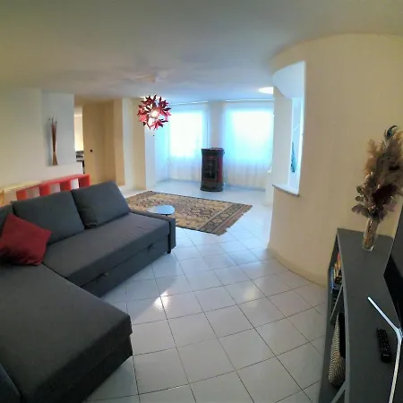 La Tana Del Riccio - Bilocale Con Giardino E Jacuzzi Sulla Collina Di 奥斯塔