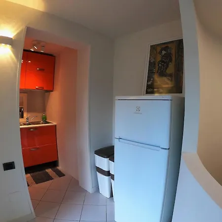 La Tana Del Riccio - Bilocale Con Giardino E Jacuzzi Sulla Collina Di 公寓 *