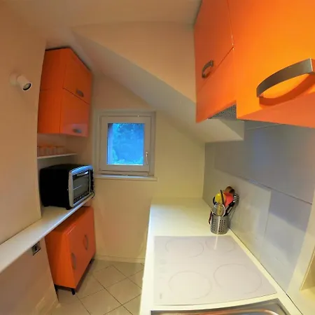 La Tana Del Riccio - Bilocale Con Giardino E Jacuzzi Sulla Collina Di