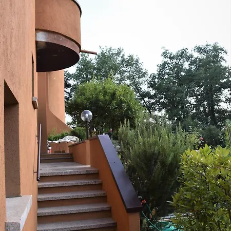 La Tana Del Riccio - Bilocale Con Giardino E Jacuzzi Sulla Collina Di