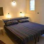 아파트 La Tana Del Riccio - Bilocale Con Giardino E Jacuzzi Sulla Collina Di