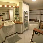 La Tana Del Riccio - Bilocale Con Giardino E Jacuzzi Sulla Collina Di 아오스타