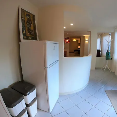 La Tana Del Riccio - Bilocale Con Giardino E Jacuzzi Sulla Collina Di Aoste
