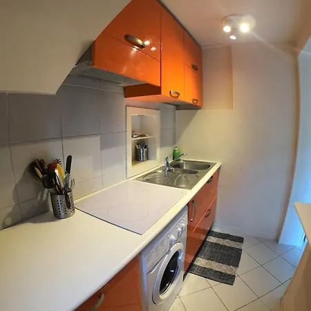 La Tana Del Riccio - Bilocale Con Giardino E Jacuzzi Sulla Collina Di Apartment
