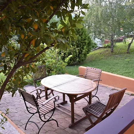 Appartement La Tana Del Riccio - Bilocale Con Giardino E Jacuzzi Sulla Collina Di Aosta