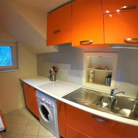 Apartment La Tana Del Riccio - Bilocale Con Giardino E Jacuzzi Sulla Collina Di *