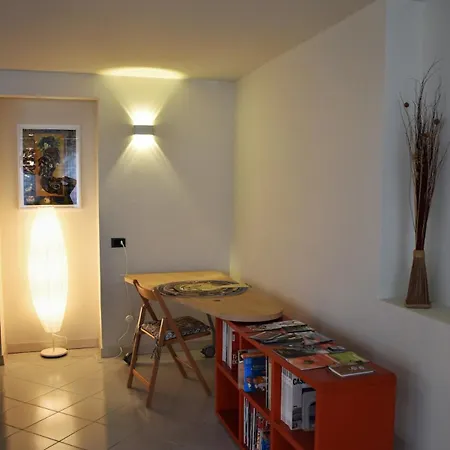 La Tana Del Riccio - Bilocale Con Giardino E Jacuzzi Sulla Collina Di Appartement